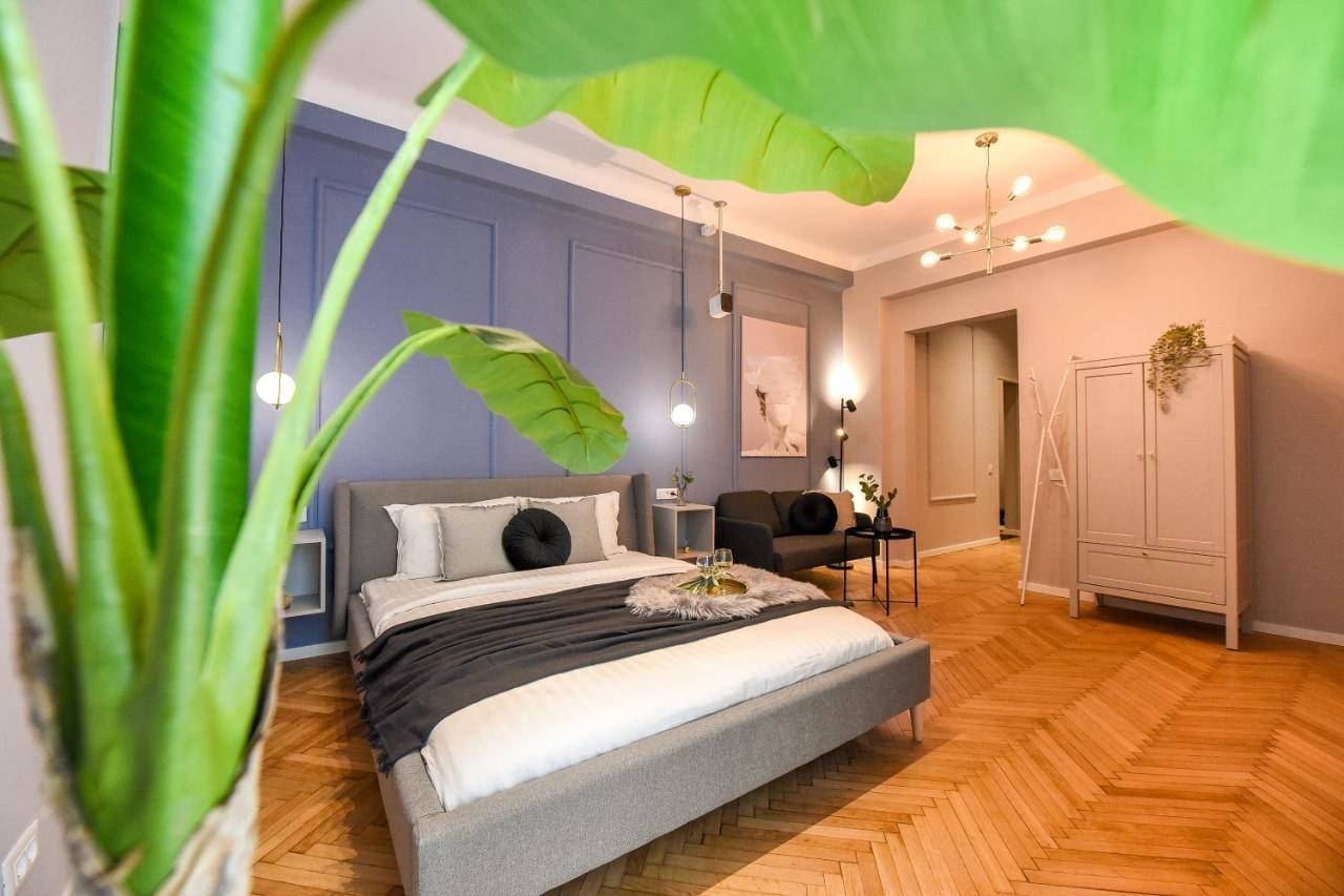 Modern - Central With Wall Projector Near Radisson * Bucarest