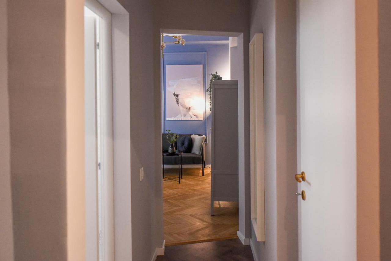 Modern - Central With Wall Projector Near Radisson * Bucarest