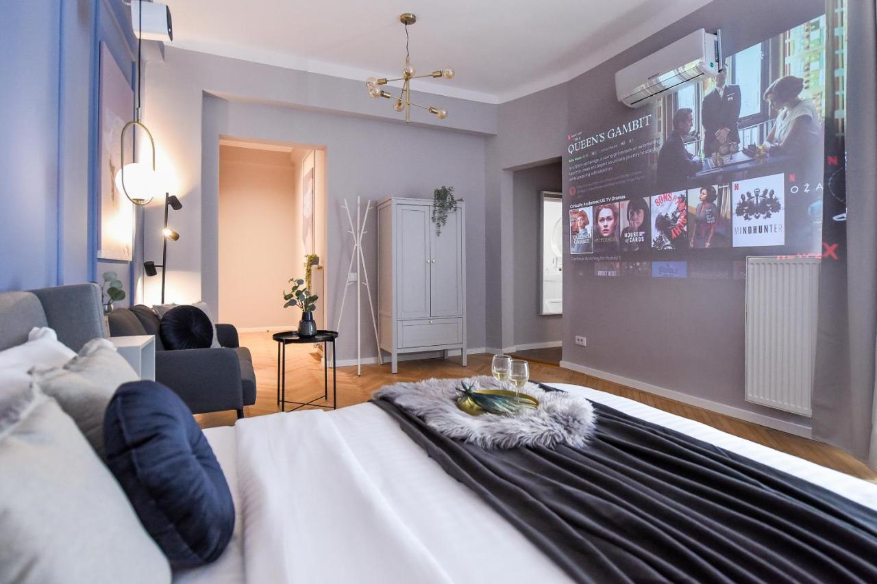 Modern - Central With Wall Projector Near Radisson Appartamento *