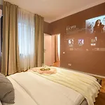Modern Stay - Central Studios With Wall Projector Near Radisson